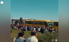 Teheran, i tifosi inseguono il bus con a bordo Cristiano Ronaldo