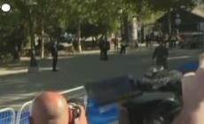Lo spettro di Trump a Granada, Zelensky incalza l'Ue