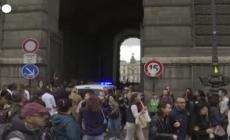 Attacco in Francia, Louvre chiuso per motivi di sicurezza