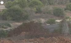 Gaza, tank dell'esercito israeliano lungo il confine con la Striscia