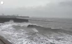 Maltempo in Inghilterra, il passaggio a Dover della tempesta Ciaran
