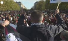 Francia, a Parigi in migliaia scendono in strada per il popolo palestinese