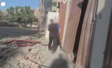 Gaza, miliziani della brigata Al-Quds combattono tra le macerie