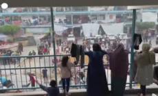Colpita una scuola dell'Unrwa a Beit Lahia, il cratere diventa un parco giochi
