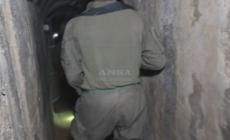 Gaza, i soldati israelini percorrono i tunnel sotto l'ospedale al-Shifa utilizzati da Hamas