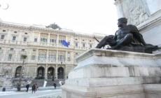Crosetto: "Toghe fanno opposizione". Anm: "Fake news che fa male"