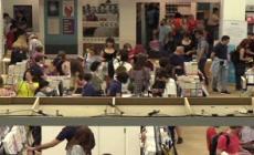 Crescono gli italiani che leggono, nel 2023 sono il 74%