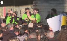 Compleanno al lavoro per il Papa, ricordando le vittime di Gaza