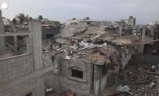 Tra le macerie di al-Maghazi, "Israele non risparmia civili"