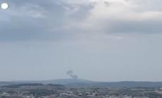 Libano,  colonna di fumo dopo bombardamento israeliano nel sud