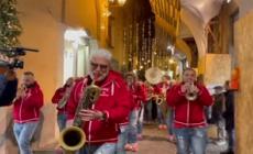 La street parade ha aperto Umbria jazz winter a Orvieto