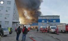 Raid russi sull'Ucraina, incendi ed esplosioni a Kiev: allerta aerea in tutto il Paese