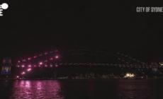 Capodanno, lo spettacolo dei fuochi d'artificio su Sydney