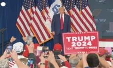 Trump: "Biden un pericolo per la democrazia"