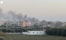Gaza, colonne di fumo sopra Al-Zawayda