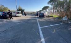 Ragazzo di 14 anni ucciso in un parcheggio della metro alle porte di Roma