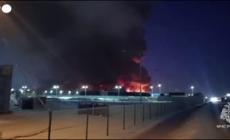 Russia, incendio in un magazzino di spedizioni a San Pietroburgo