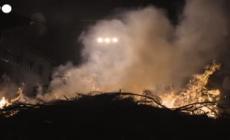 Spagna, a cavallo nel fuoco durante il festival 'Las Luminarias'
