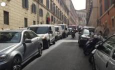 In Europa piu' di un'auto ogni 2 abitanti, Italia al top