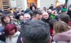 Giorgia Meloni ad Aosta, attiviste intonano 'Bella Ciao'