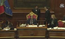 La Russa: "Un abbraccio a Liliana Segre". Senatori in piedi applaudono