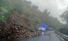 Frana coinvolge un'auto in Versilia
