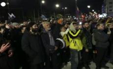 La Grecia legalizza il matrimonio per coppie gay, festa ad Atene - Video