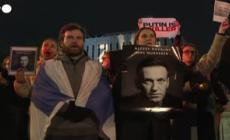 Il mondo attacca Putin. Biden, "e' il responsabile"