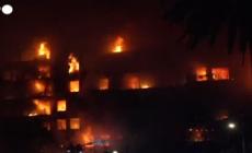 Spagna, incendio divora due palazzi a Valencia: almeno 4 morti