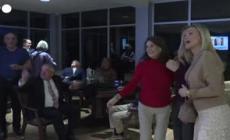 Trump vince le primarie in Carolina del Sud, sostenitori festeggiano