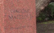 Matteotti, una delegazione del PSE depone una corona al monumento a Roma