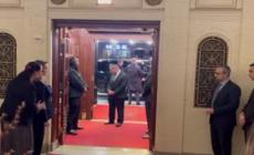 Meloni a Washington, l'arrivo della premier in hotel