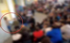 Bimbo autistico allontanato durante un evento sul bullismo a scuola nel Napoletano