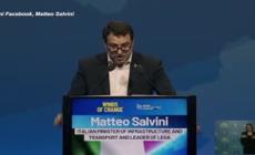 Salvini: "Macron guerrafondaio, e' un pericolo per l'Ue"