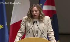 Meloni: "Infrastrutture di cittadinanza meglio del Reddito"
