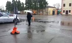 Saman, l'arrivo del feretro al cimitero di Novellara