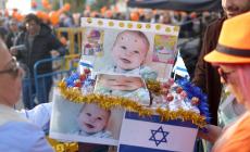 Israele conferma: "Domani saranno consegnati i corpi dei bimbi Bibas, della madre e di Oded Lifshitz"