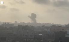 Gaza, colonne di fumo si alzano in cielo
