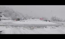 Nevica sull'Appennino emiliano: scuole chiuse a Frassinoro,  disagi nel Reggiano. Allerta anche per frane 