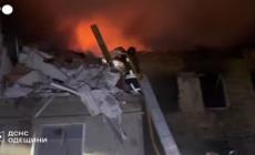 Ucraina, droni russi attaccano Odessa: almeno nove feriti