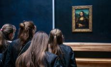 Parigi, una misteriosa associazione chiede la restituzione della Gioconda: il caso al Consiglio di Stato 