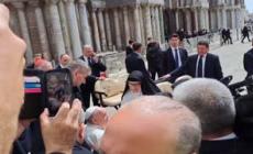 Papa Francesco lascia San Marco e riparte per il Vaticano