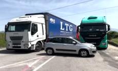 Pomigliano d'Arco, sciopero e produzione ferma nello stabilimento Stellantis