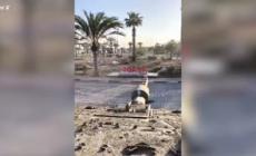 Rafah, carro armato israeliano abbatte il cartello "I love Gaza"