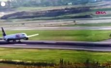 Turchia, spettacolare atterraggio di emergenza di un aereo cargo a Istanbul