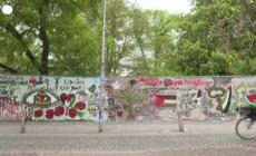 Malmoe, graffiti filo-palestinesi sui muri dell'Eurovision Village