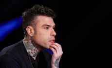 I testimoni: "C'era anche Fedez al pestaggio di Iovino".  Il rapper si difende: "Tutti parlano di un massacro, ma poi lui è andato a ballare a Ibiza"