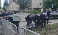Slovacchia, il premier Robert Fico ferito a colpi di pistola
