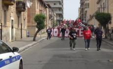 Ponte sullo Stretto, manifestazione a Villa San Giovanni: "Opera inutile"