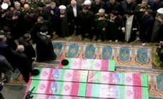 Iran, Raisi: Khamenei guida le preghiere funebri a Teheran
